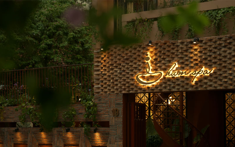 Massage trị liệu quận 10 Hum Spa