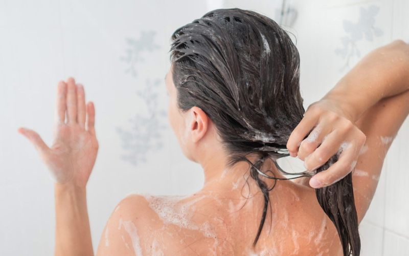 cách gội đầu mùng 2 Tết dịu nhẹ, mang lại may mắn đầu năm