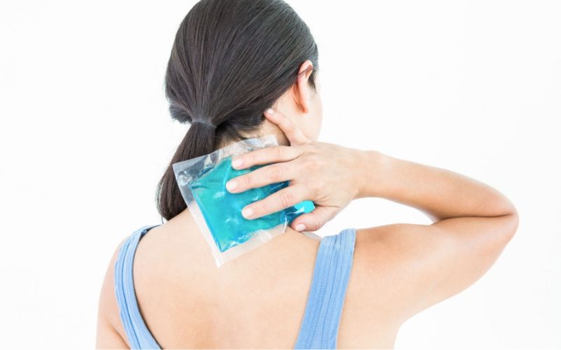 Chườm nóng giúp giảm đau